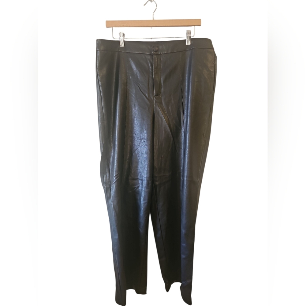 Eloquii Black Faux Vegan Leather Women's Straight Leg Trousers Sz 14 WP8 - Picture 3 of 8